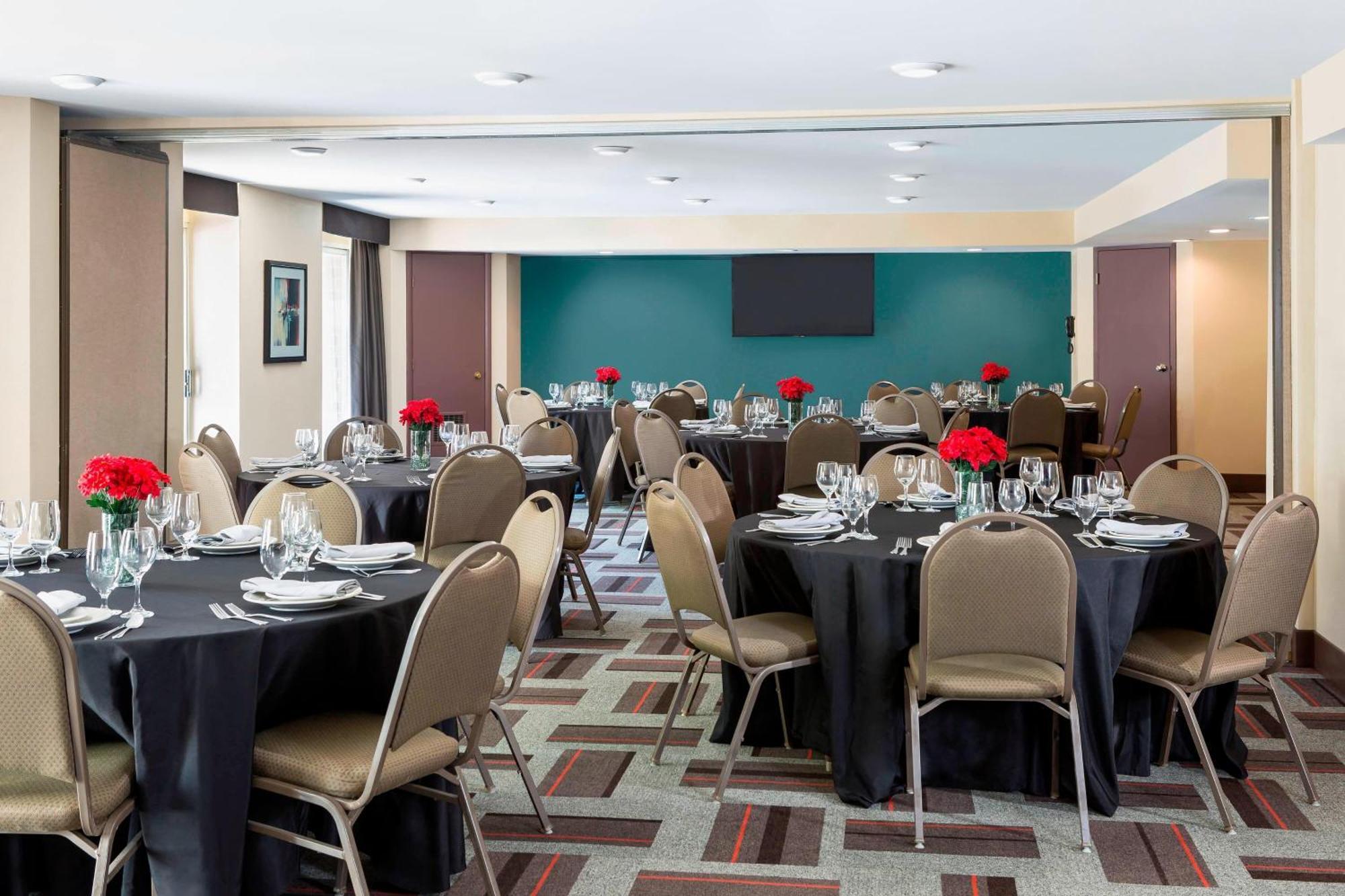 Four Points By Sheraton Buffalo Grove Exteriér fotografie